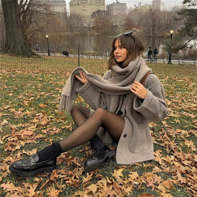 Veste Femme Tricot Moderne avec Écharpe Intégrée 4