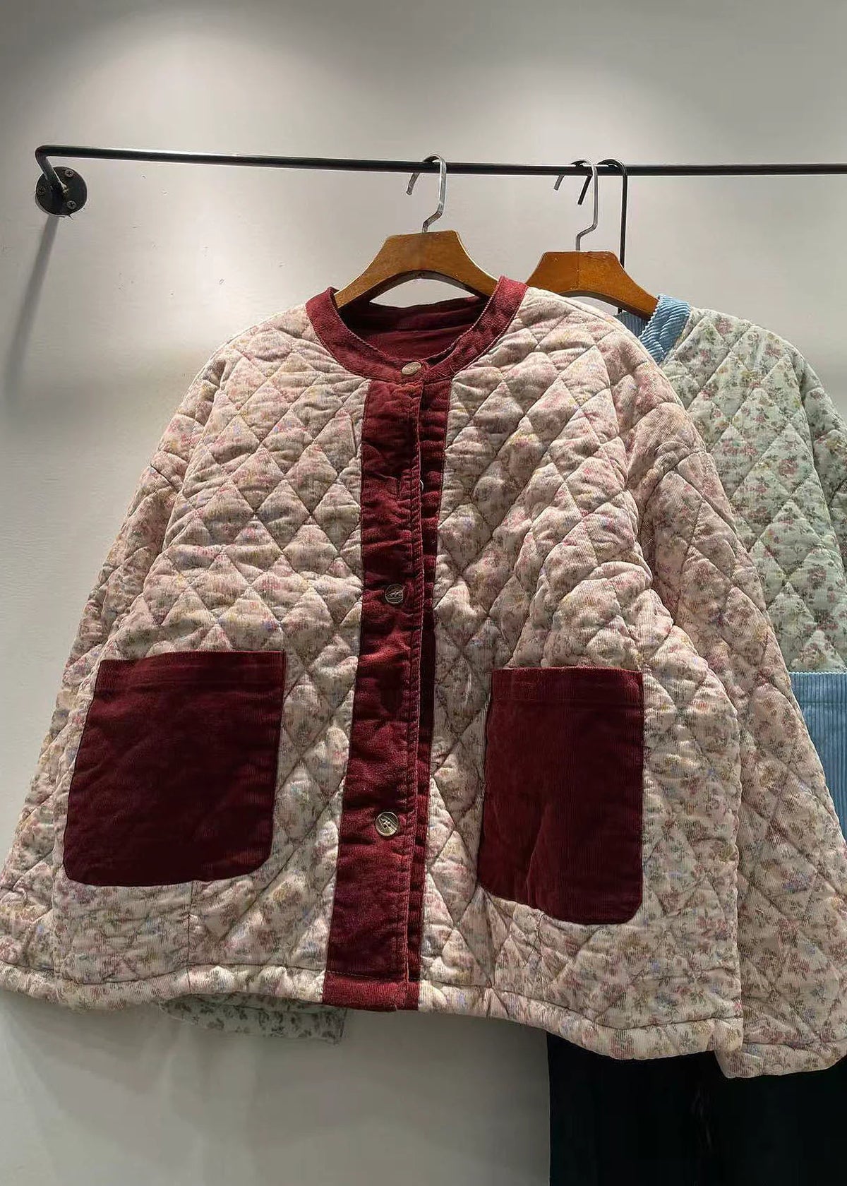 Veste d'hiver ample pour femme à col rond avec poches 1