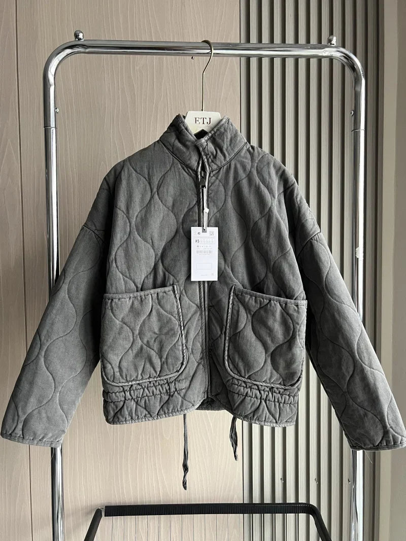 Veste pour femme avec poches et lignes droites 5