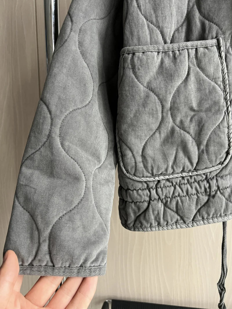 Veste pour femme avec poches et lignes droites 6