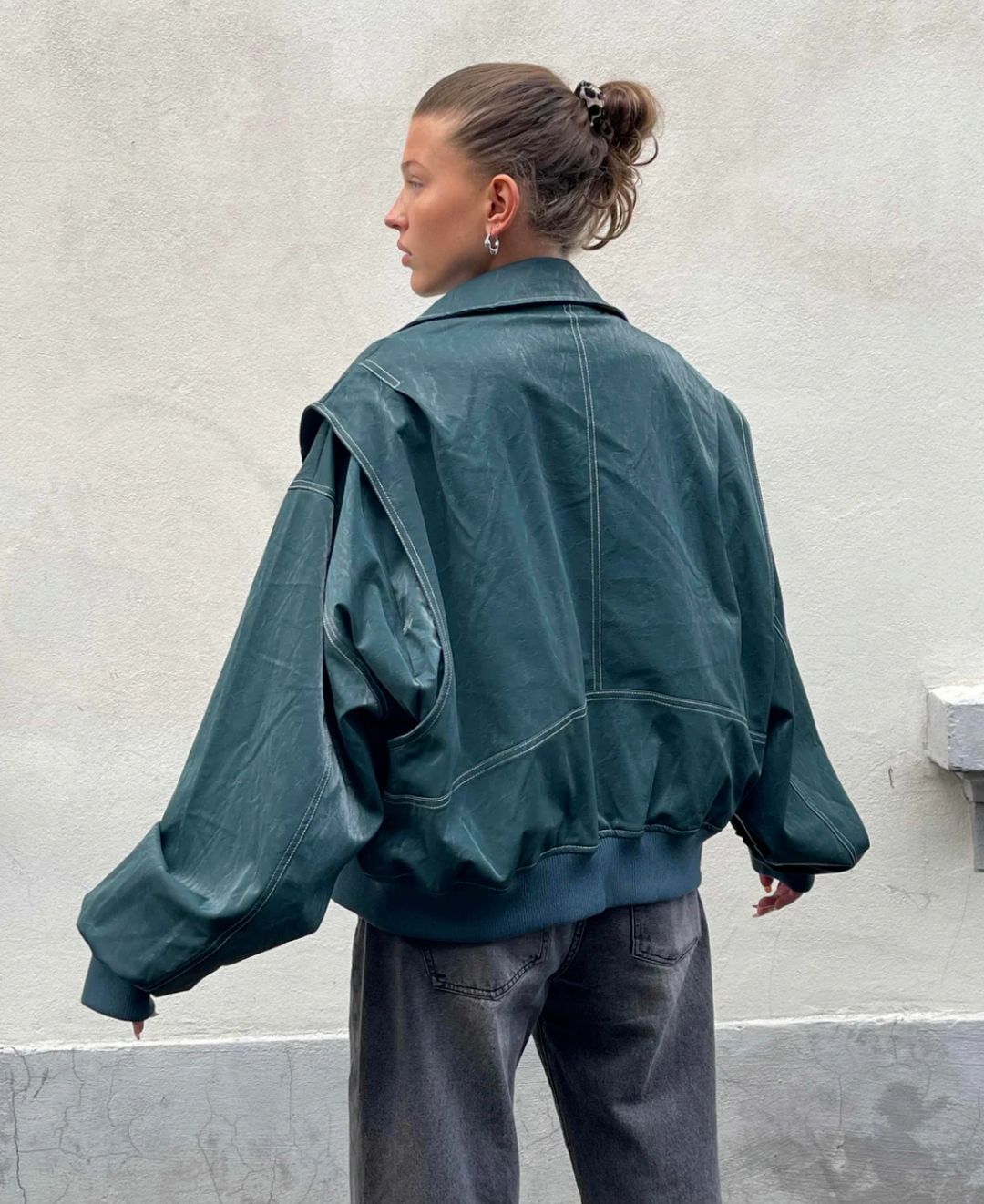 Variant image for Veste Femme Oversized Noire Style Bomber Résistante au Froid-4