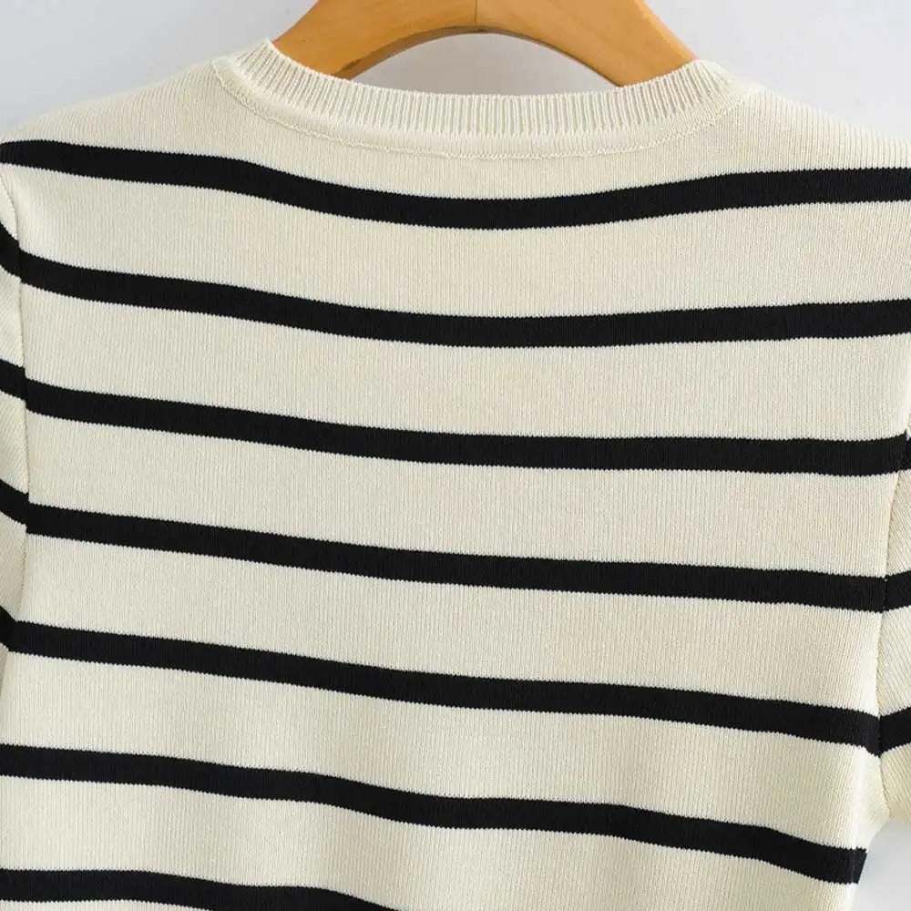 Pull court en tricot pour femme