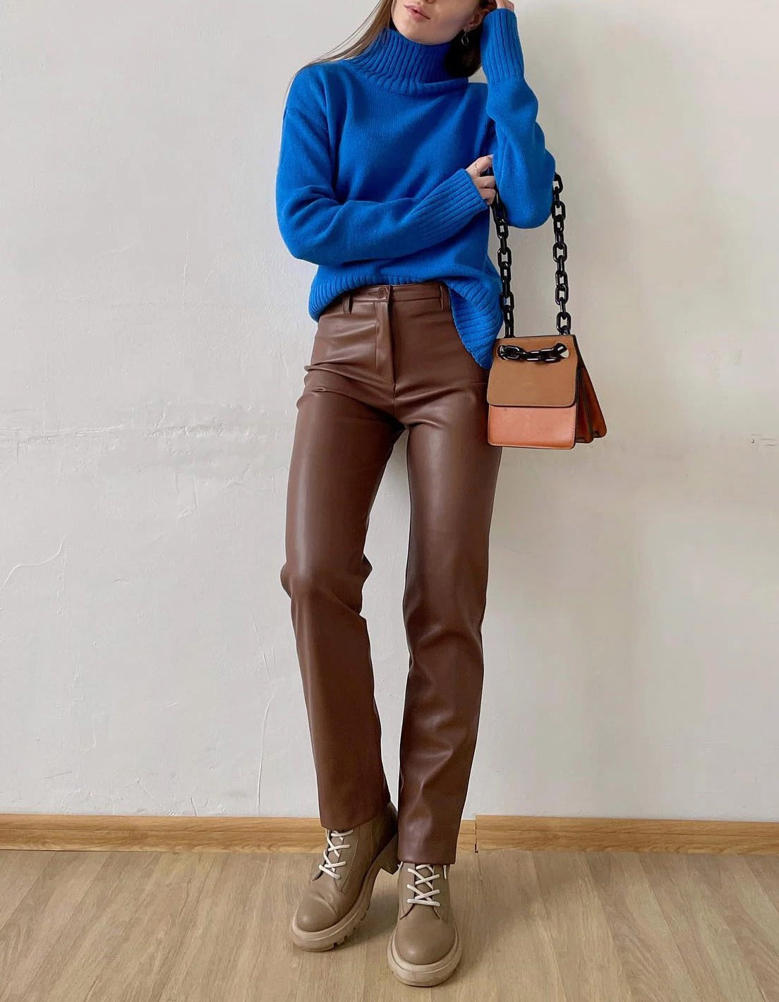 Pantalon classique en cuir pour femmes