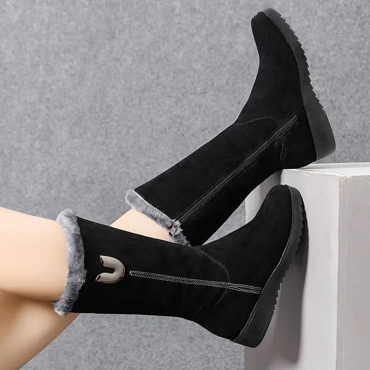 Bottes à haute fourrure pour femmes