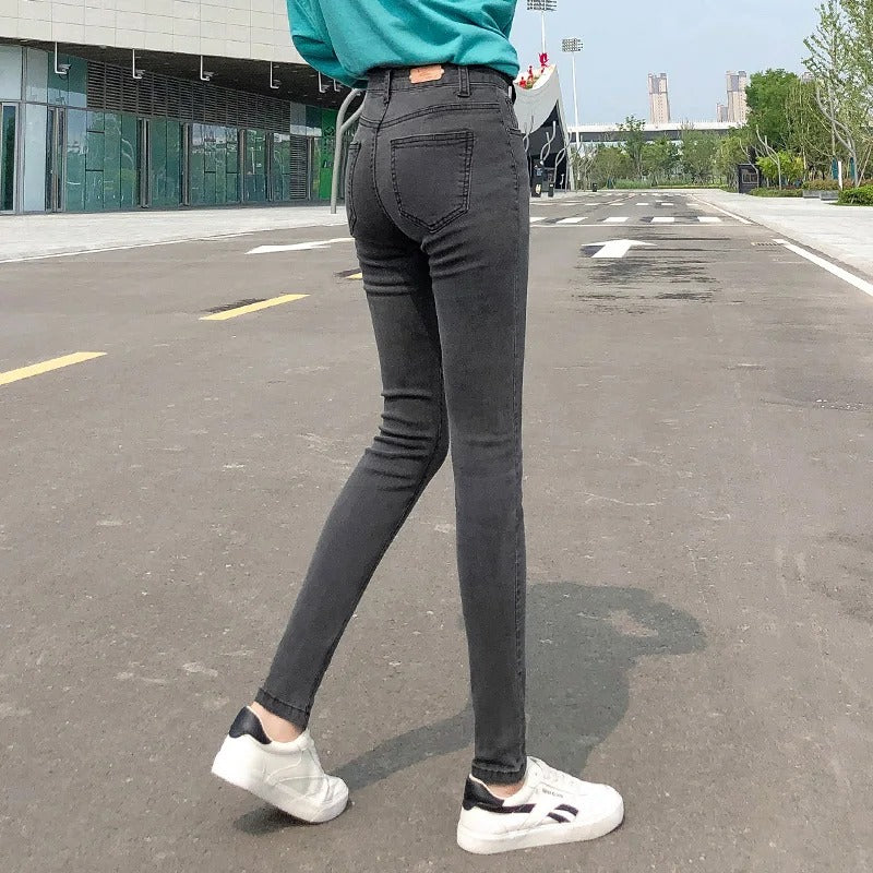 Jeans stretch classiques pour femmes