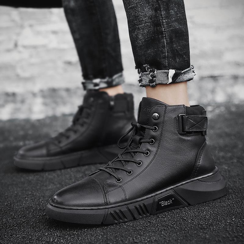 Chaussures pour hommes de randonnée en cuir robuste 2