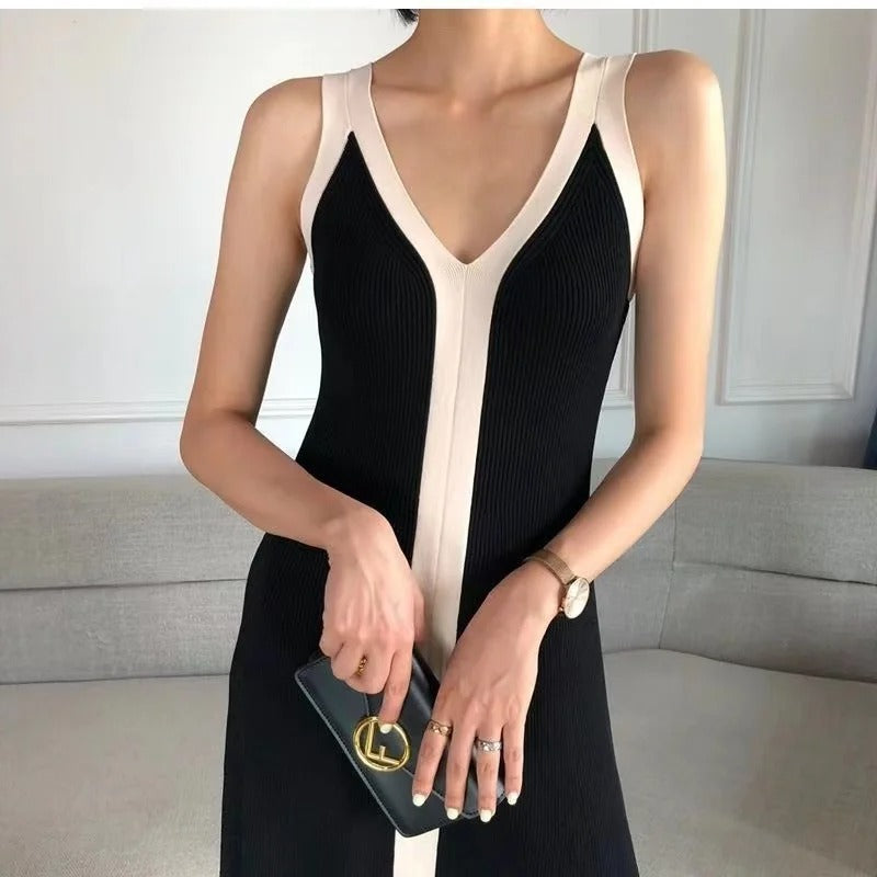 Robe en maille sans manches à col en V pour femmes