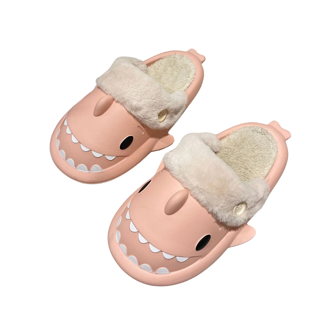 Chaussons en coton pelucheux requin pour femmes