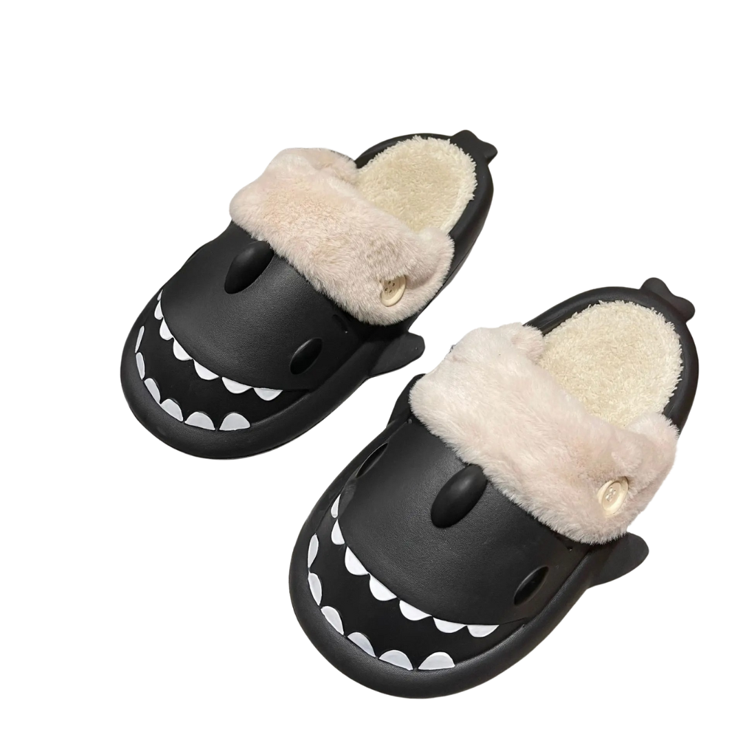 Chaussons en coton pelucheux requin pour femmes