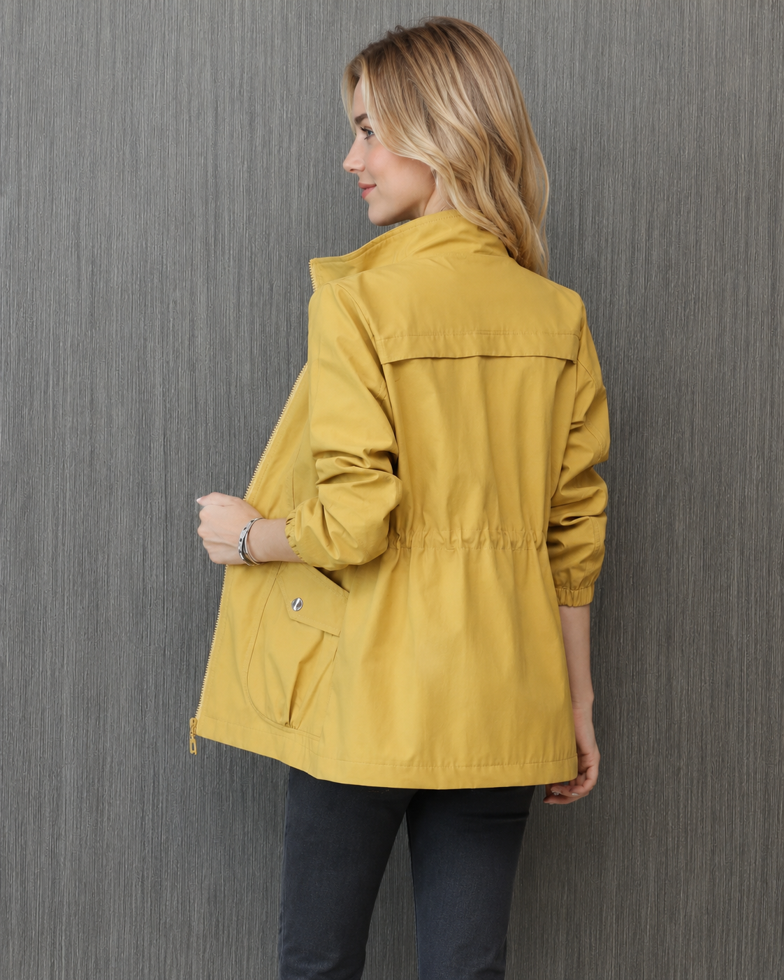 Veste d'été Femme Courte et Pratique