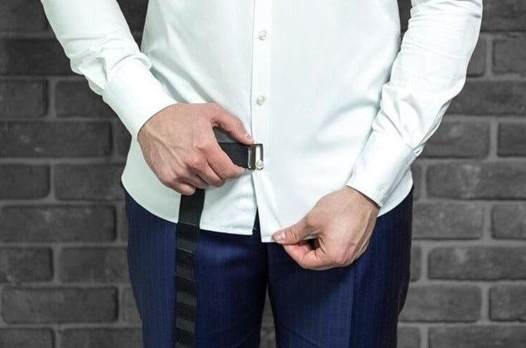 Ceinture de maintien de la chemise réglable