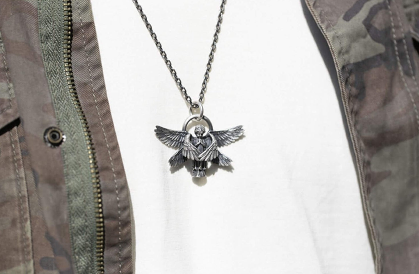 Collier à pendentif ange