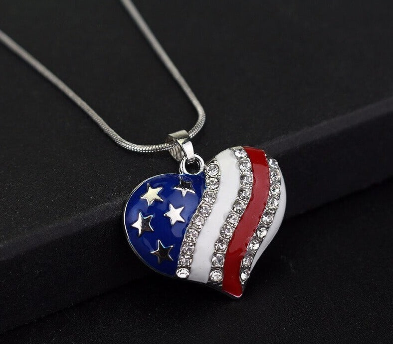 Collier du drapeau américain