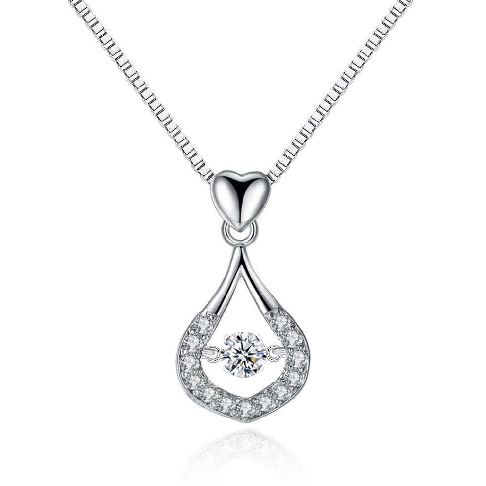 Collier avec pendentif en cristal goutte d'eau