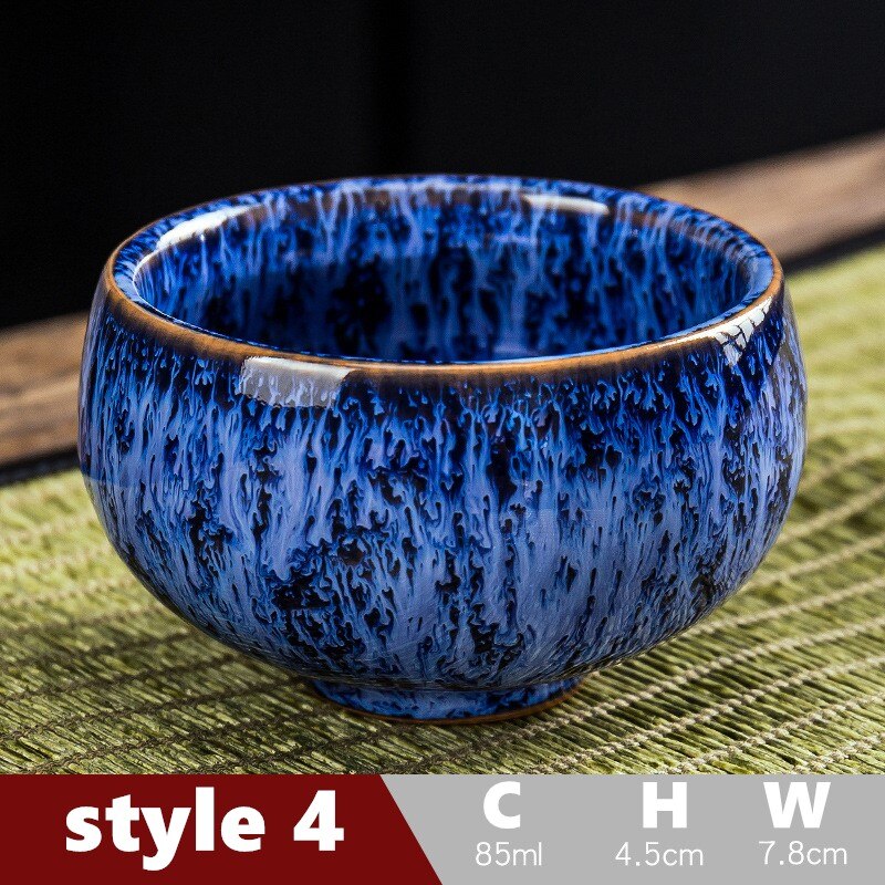 Tasse à thé en céramique et porcelaine