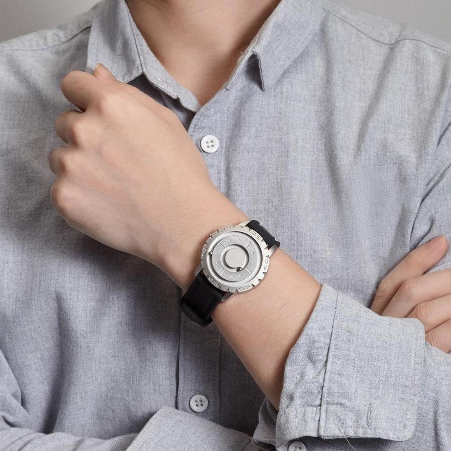Eutour | Montre à boule magnétique