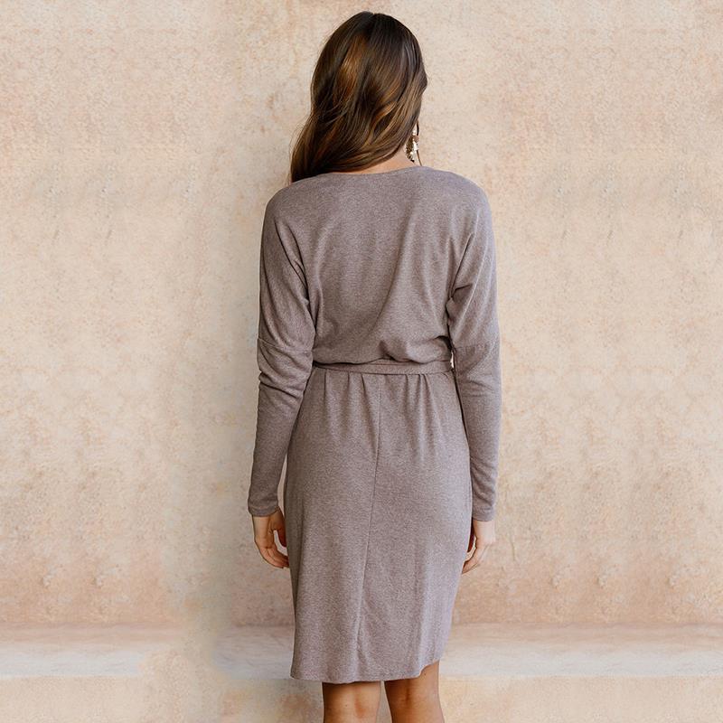 Robe enveloppante à manches longues