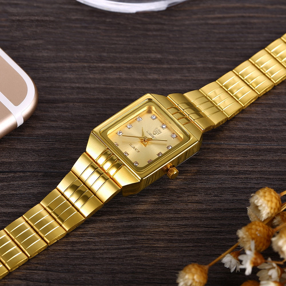 Montre-bracelet carrée en or de luxe