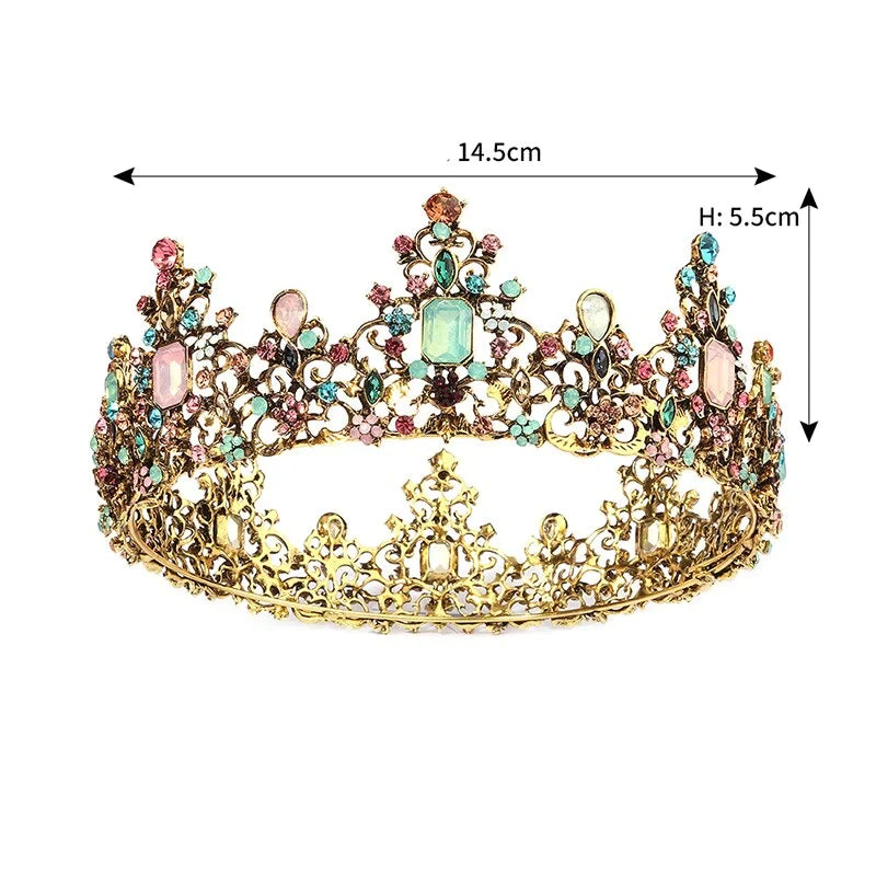 Couronne de reine baroque ornée de bijoux