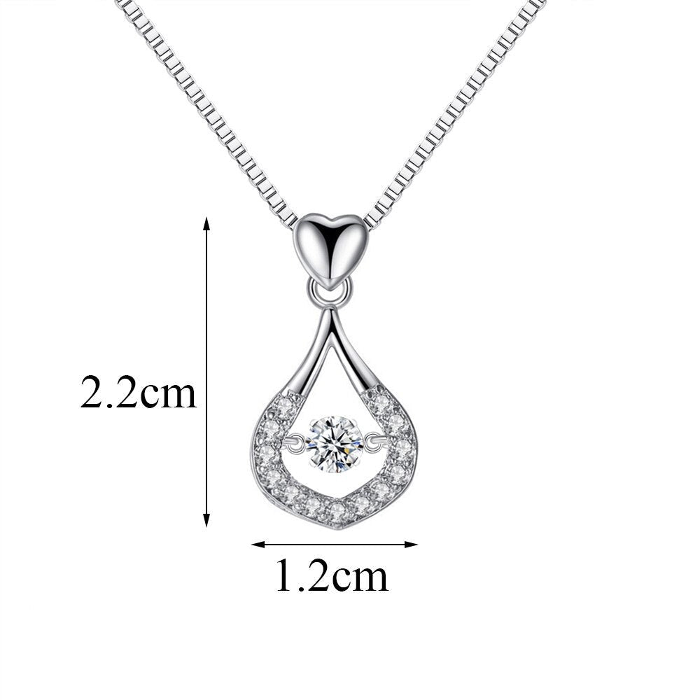Collier avec pendentif en cristal goutte d'eau