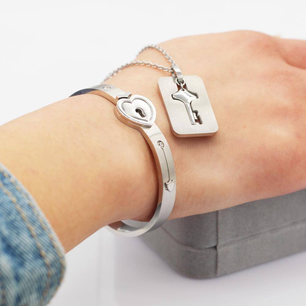 Ensemble :  bracelet + collier "VOUS ÊTES LA CLÉ DE MON CŒUR"