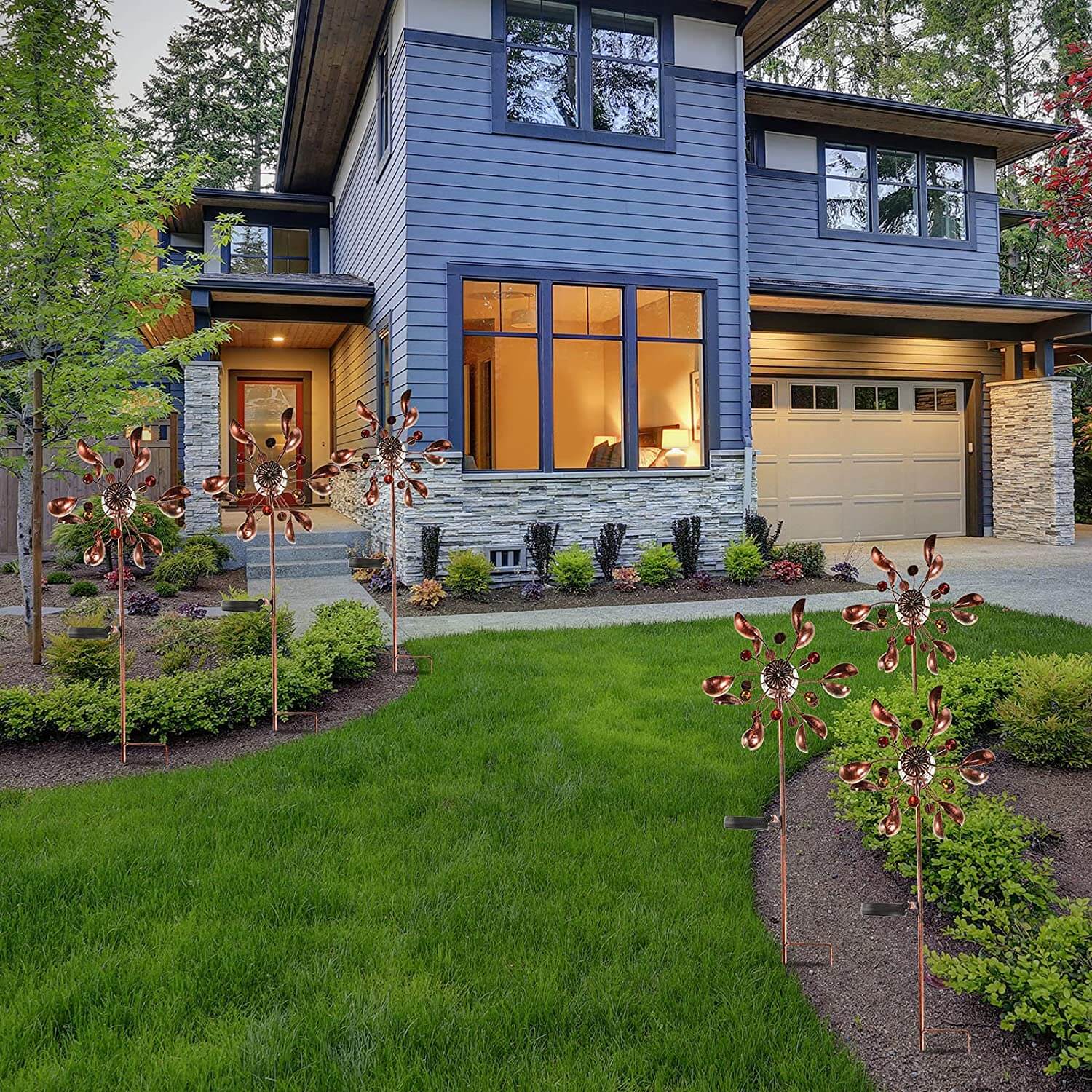 Moulin à vent à boule de verre à énergie solaire
