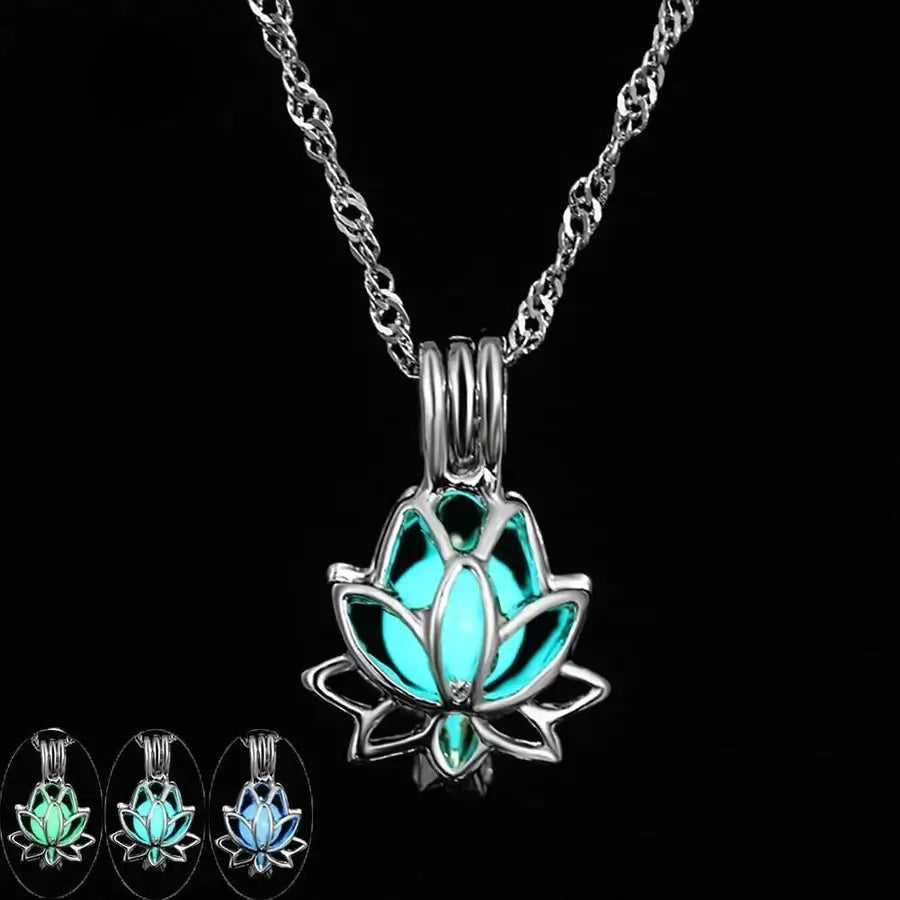 Collier Fleur de Lotus Lumineuse