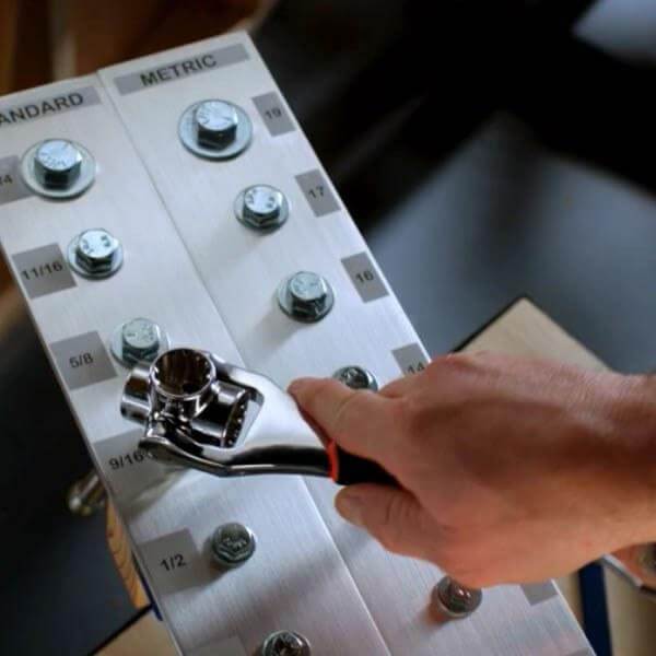 Clé à tigre 48-en-1