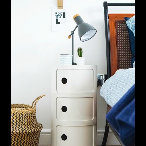 Armoire moderne cylindrique à 3 niveaux