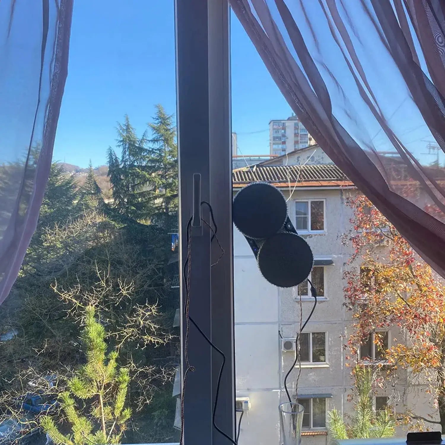 Robot aspirateur de fenêtre